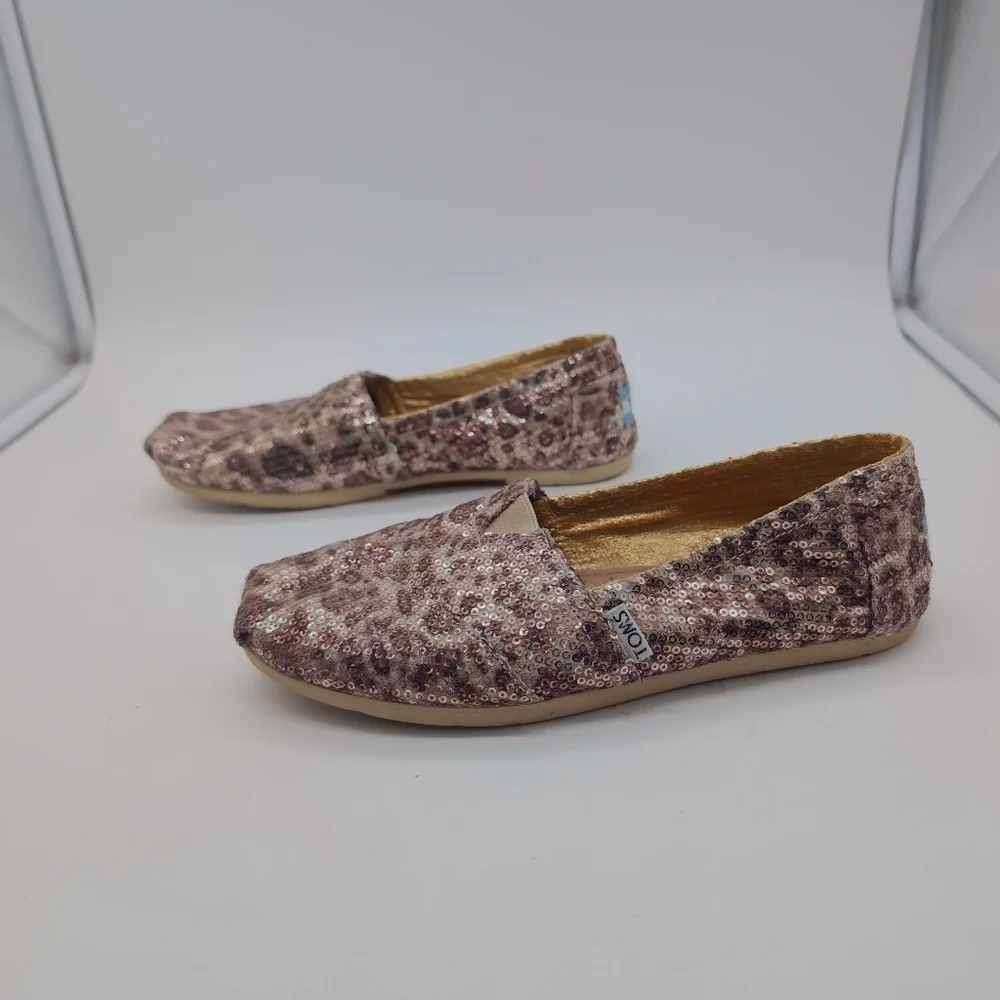 Tom's Sequins Leopard Loafers Sz 8.5